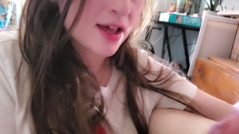 Lexi, cornuto dilettante, soddisfa i cazzi con le sue abilità di deep throat