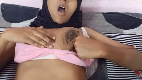 Babe indienne ravagée par son petit ami à la maison