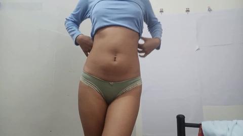 Vidéo virale d'une adorable fille de 18 ans Desi se masturbant