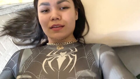 Saucy amateur blowjob and a torrent of jizz from Madame Spider Sapphirecode