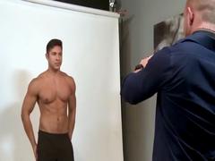 Seth Santoro und Daxton Ryder in heißer schwuler Analsex-Aktion
